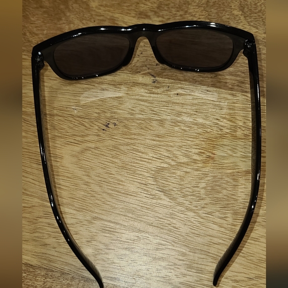 H&M kids black mirrored sunglasses - Picture 4 of 4